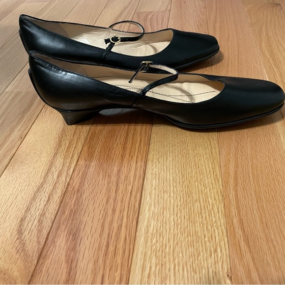 Kate Spade Black Leather Rubber Wedged Shoes 10.5 - Picture 2 of 4
